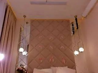 Victoori-fox  live sex cam