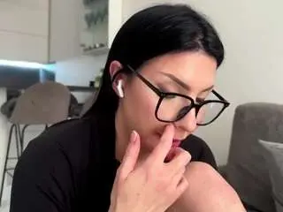 Auraxo  live sex cam