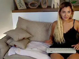 Luna-elvvet  live sex cam