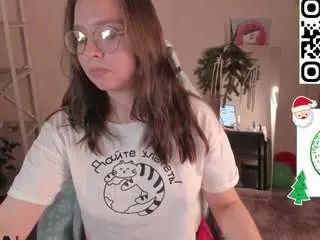 Noora-moore  live sex cam