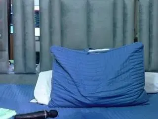 Thinsamathagirl  live sex cam