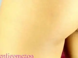 Valentigomez10  live sex cam