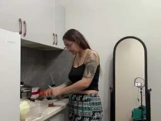 Amiekitcher  live sex cam