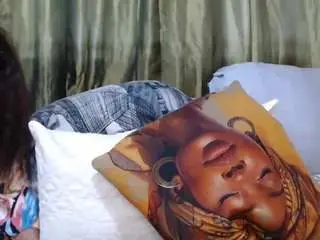 Foxybrowmxx  live sex cam