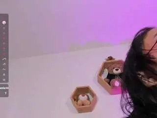 Kitsune-kass  live sex cam