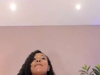 Liahglow  live sex cam