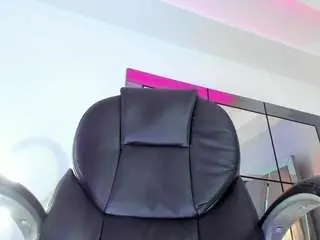 Miamirage4  live sex cam