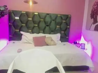 Sophia-stuart  live sex cam