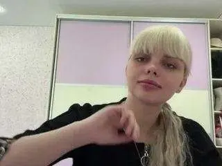 Geraldineschrick  live sex cam