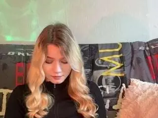 Josiebrazill  live sex cam