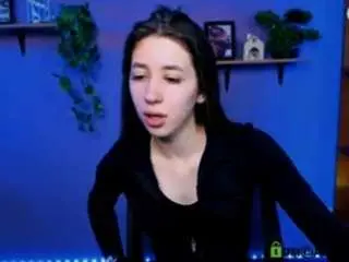 Tina-golden  live sex cam