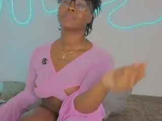 Ashantie-millerk  live sex cam
