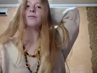 Dionnaseegars  live sex cam