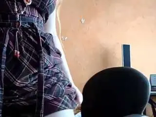 Dionnaseegars  live sex cam