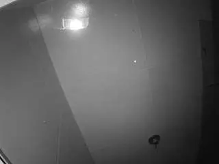 Voyeurcam-casa-salsa-bathroom-10  live sex cam