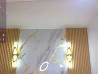 Ariana18-b  live sex cam