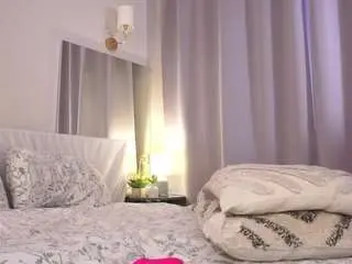 Blue-bow  live sex cam