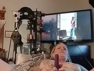 Urfutureex  live sex cam