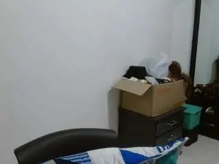 Alisonpussyjuicy  live sex cam