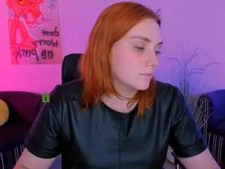 Casey-meow  live sex cam