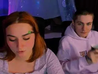 Casey-meow  live sex cam