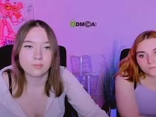 Casey-meow  live sex cam