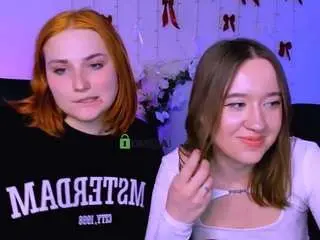 Casey-meow  live sex cam