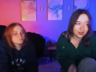 Casey-meow  live sex cam