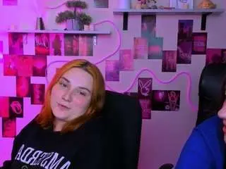 Casey-meow  live sex cam