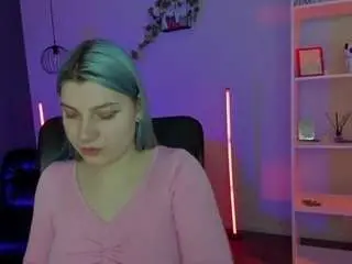 Casey-meow  live sex cam