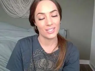 Sireneyesonly  live sex cam