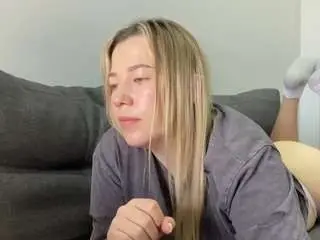 Alyrasunkarl  live sex cam