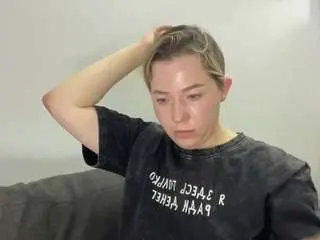 Alyrasunkarl  live sex cam