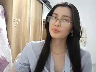 Gearldinetavernia  live sex cam