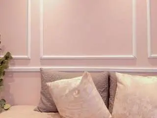 Lucycanels  live sex cam