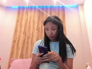 Lucycanels  live sex cam