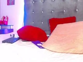 Paolaalvarez  live sex cam