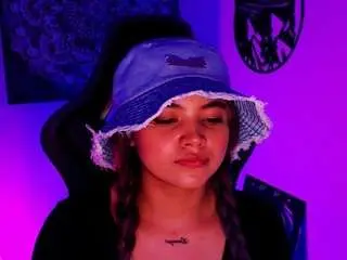 Scarletthudsson  live sex cam