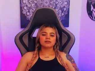 Scarletthudsson  live sex cam