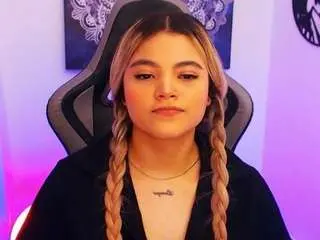 Scarletthudsson  live sex cam