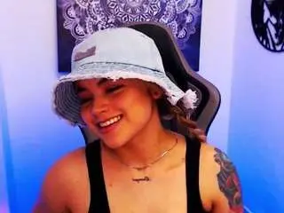 Scarletthudsson  live sex cam