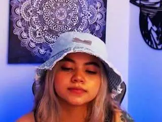 Scarletthudsson  live sex cam