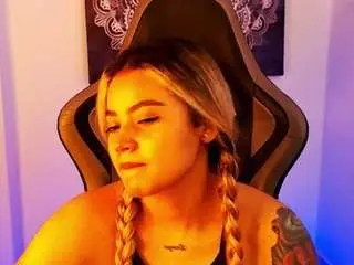 Scarletthudsson  live sex cam