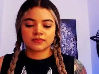 Scarletthudsson  live sex cam