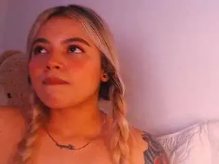 Scarletthudsson  live sex cam