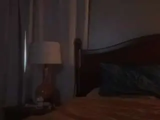 Tropicalkiki  live sex cam