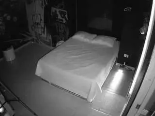 Voyeurcam-casa-salsa-disturbed  live sex cam