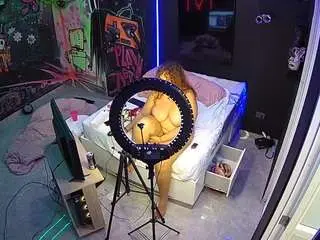 Voyeurcam-casa-salsa-disturbed  live sex cam