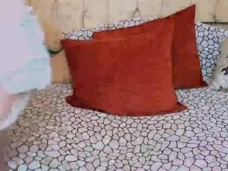 Amberhotqueen  live sex cam