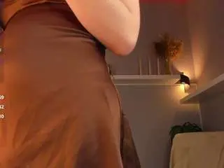 Kiitt-iexxx  live sex cam